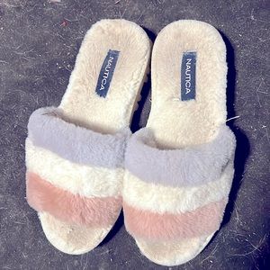 Nautica slippers size: 7 blue white and pink slippers